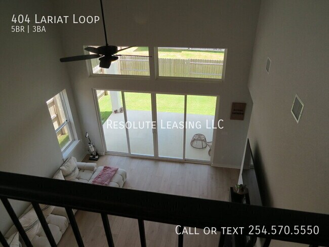 Building Photo - 404 Lariat Lp