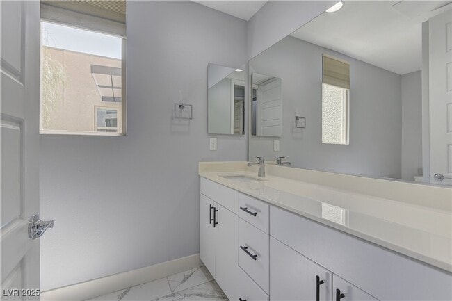Building Photo - 11377 Gravitation Dr