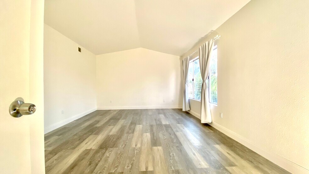 Building Photo - 23169 Golden Eye Ln