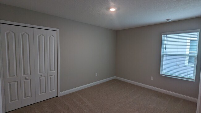 Building Photo - 96 Zancara St