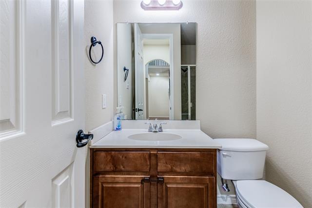 Building Photo - 11233 Seguin Dr