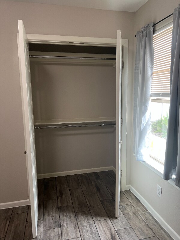 Building Photo - 1309 Alta Vista Dr