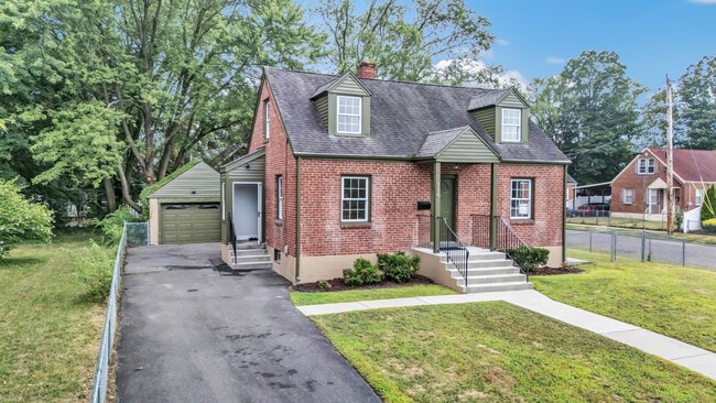 Building Photo - 116 Morse St