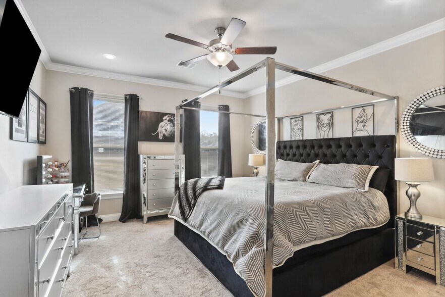 Building Photo - 825 Mano Myrtle Dr