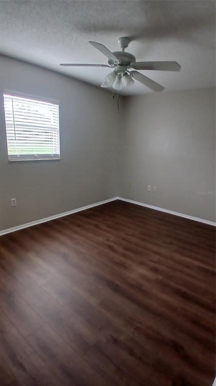 Building Photo - 1374 Giles Ave