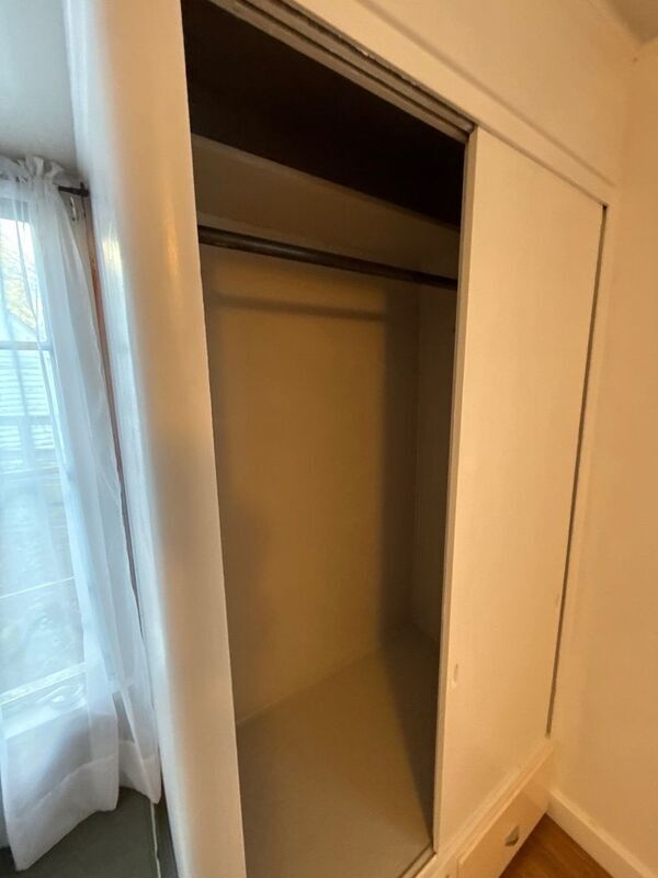 Building Photo - 1947 Marion St SE