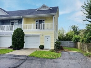 Building Photo - 6500 Colonial Dr