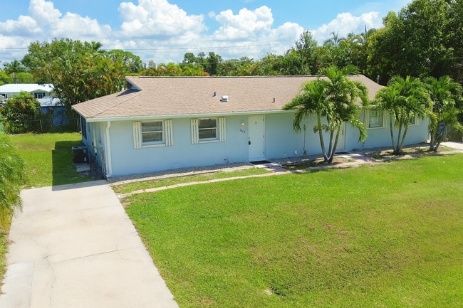 Building Photo - 5476/5478 Ave C