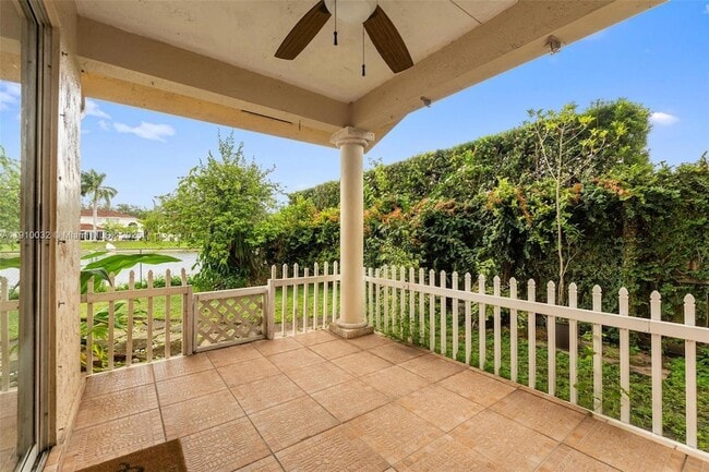 Building Photo - 15793 SW 43rd St