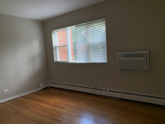 Building Photo - 554 Pershing Ave