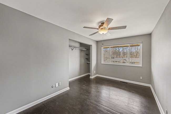 Building Photo - 2613 Rhapsody Dr