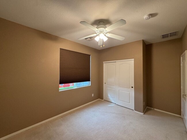 Building Photo - 2 Bedroom Single Story Home Available in Arizona Traditions Retirement Community Located Near Bel...