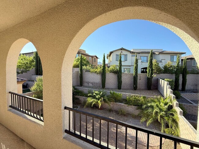 Building Photo - Beautiful home located in Summerlin North