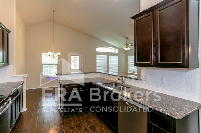 Building Photo - 1307 Stonewall Ridge