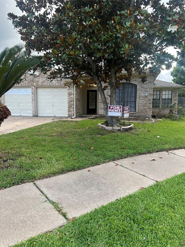 Building Photo - 3206 Cherry Bark Oak Dr