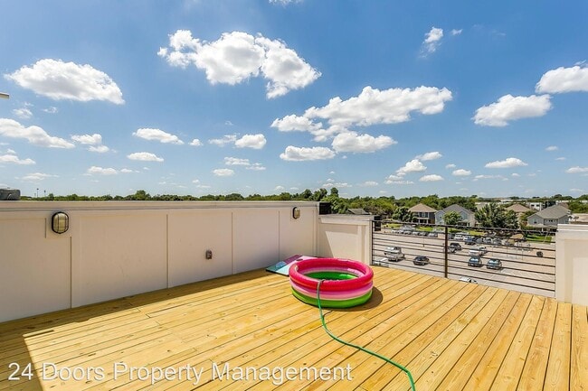 Building Photo - 5 br, 5.5 bath House - 3129 McCart