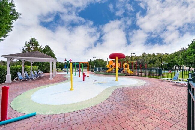 Building Photo - 2600 Lodi Cir