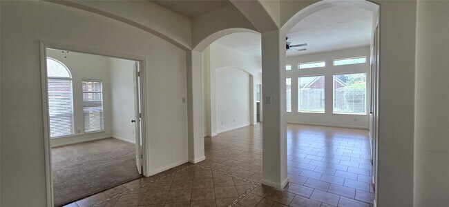 Building Photo - 23827 Wispy Way