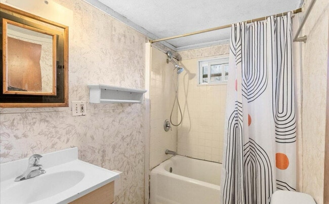 Building Photo - 410 Dunlap St