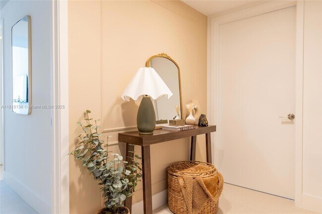 Building Photo - 159 NE 6th St