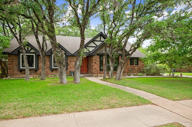 Building Photo - 7007 Fence Line Dr