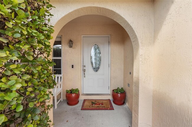 Building Photo - 4055 Eastridge Dr