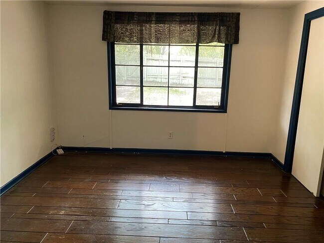 Building Photo - 4202 Shoal Creek Blvd