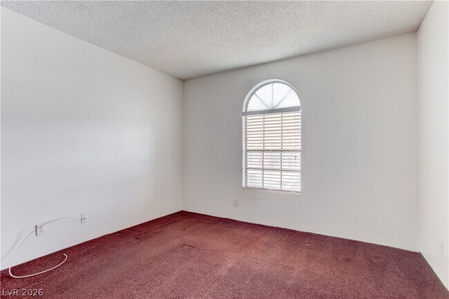 Building Photo - 2975 Juniper Hills Blvd