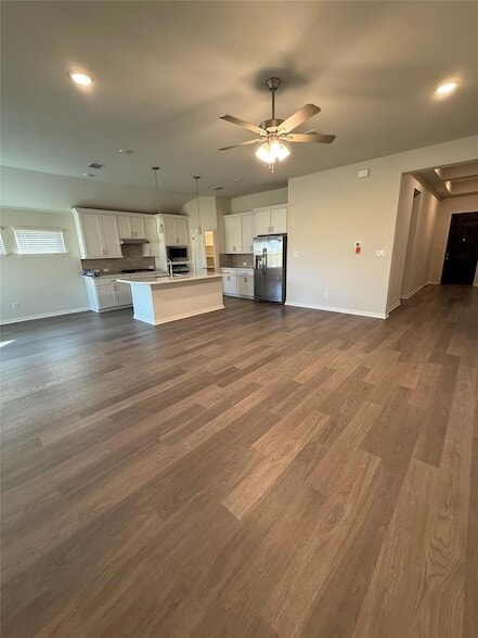 Building Photo - 13627 Barn Chime St