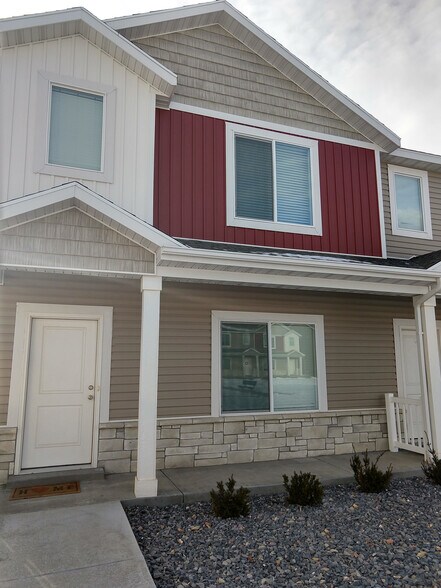 Building Photo - 335 S 1540 E