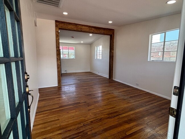Building Photo - 1100 Upson Dr