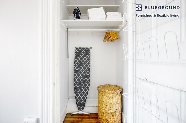 Building Photo - 271 Dartmouth St