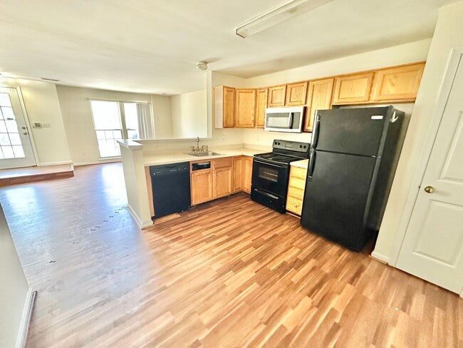 Building Photo - Fantastic 3 Bedroom Townhouse in Wellingto...
