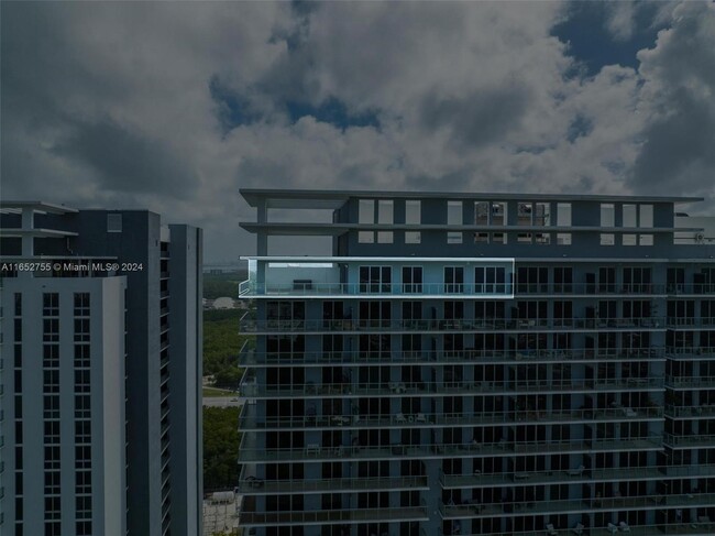 Building Photo - 16385 Biscayne Blvd