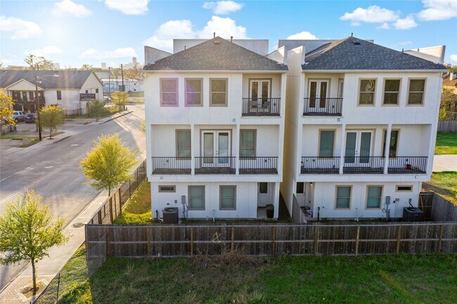 Building Photo - 3911 Griggs Rd