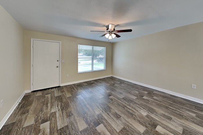 Building Photo - 7109 Vallejo Way