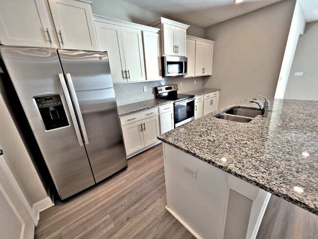 Building Photo - 3BR/2.5BA Townhouse Priceville/Decatur