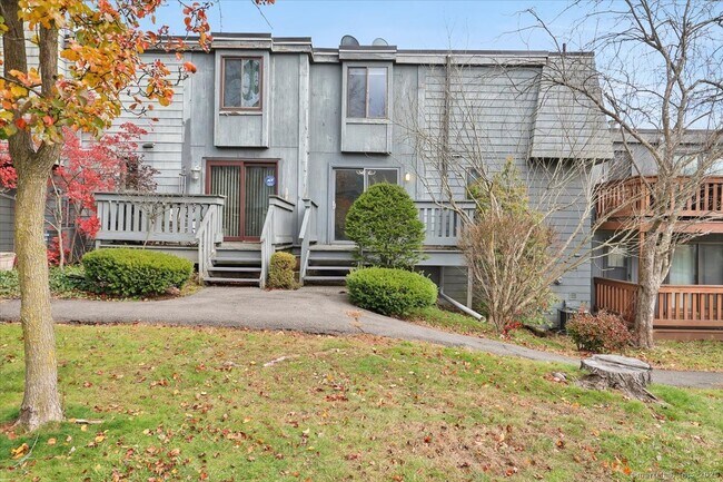 Building Photo - 3 Trolley Crossing Ln