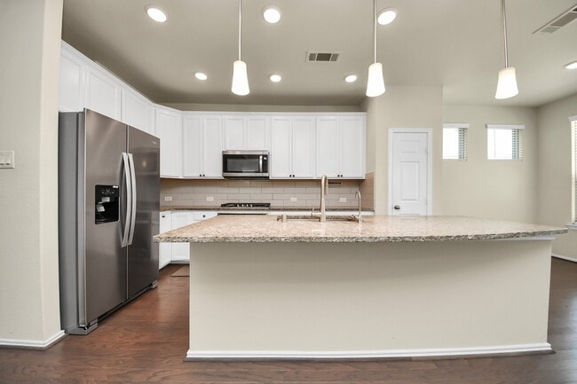 Building Photo - 3111 Dakota Falls Dr