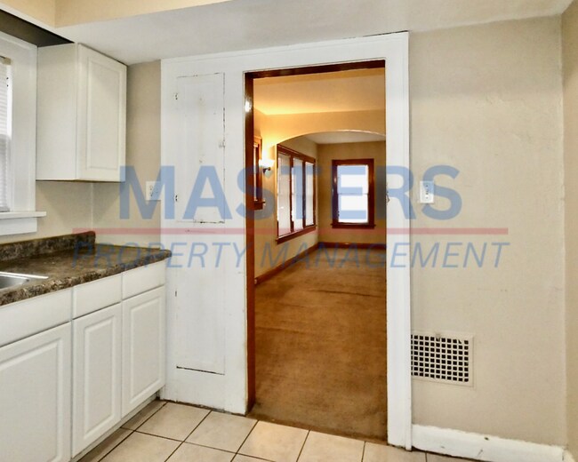 Building Photo - 1133 Parkside Blvd