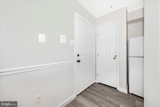 Building Photo - 615 Himes Ave