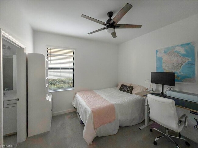 Building Photo - 18347 Ridgeline Dr