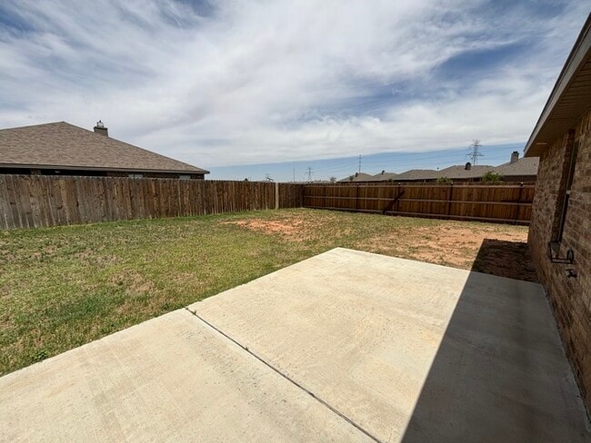 Building Photo - 3 bed 2 bath 2 car garage in Lone Star Trails!