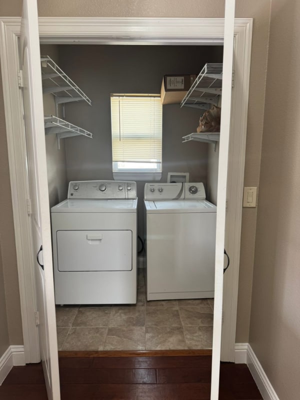 Building Photo - 1305 Florence St