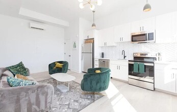 Building Photo - 415 St Paul St