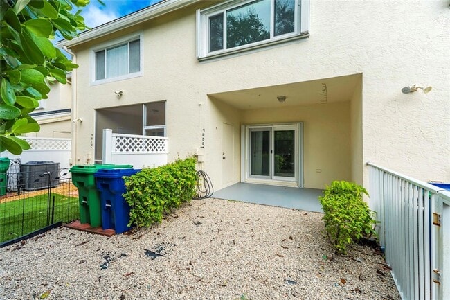 Building Photo - 9808 NW 56th Pl