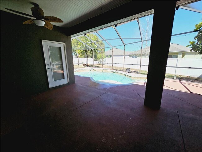 Building Photo - 1930 Saddlewood Ct