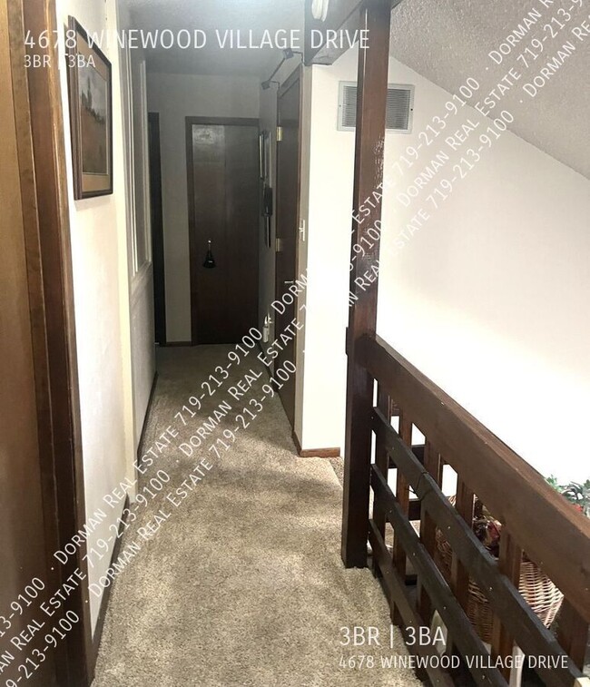 Building Photo - $500 OFF the first month of rent! Charming...