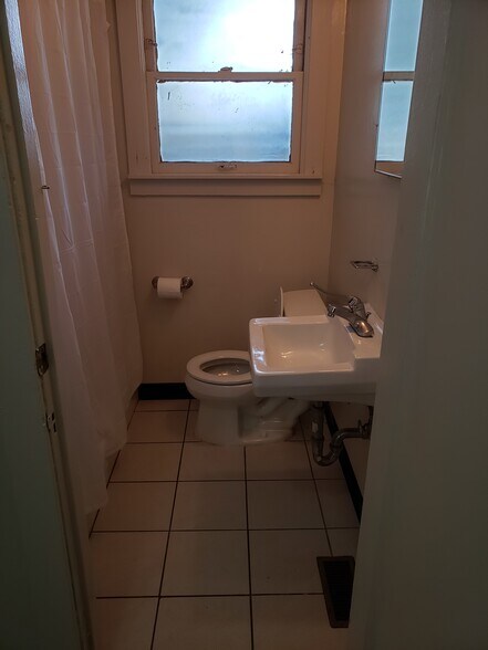 Building Photo - 1924 Channing Way