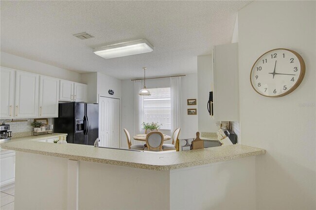 Building Photo - 963 Cherry Valley Way